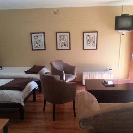 Big "5" Guesthouse Kempton Park Camera foto