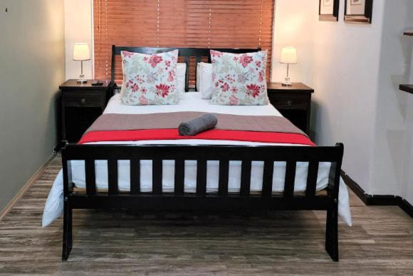 Big "5" Guesthouse Kempton Park Esterno foto